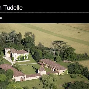 Domaine D'entudelle Couette-café