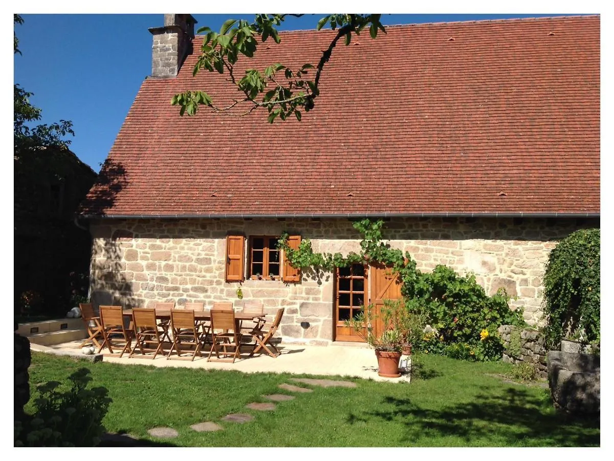 Bed & Breakfast A L'Ombre Du Tilleul Comiac France